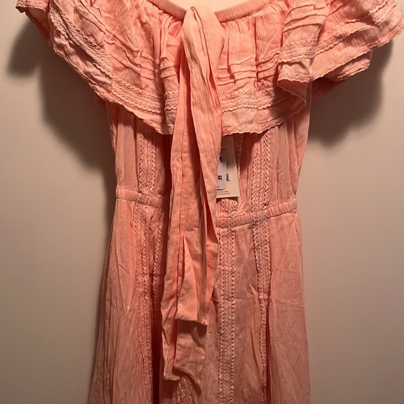 SPELL Cassie Lace Gown in Petal Size Small NWT - Picture 8 of 16